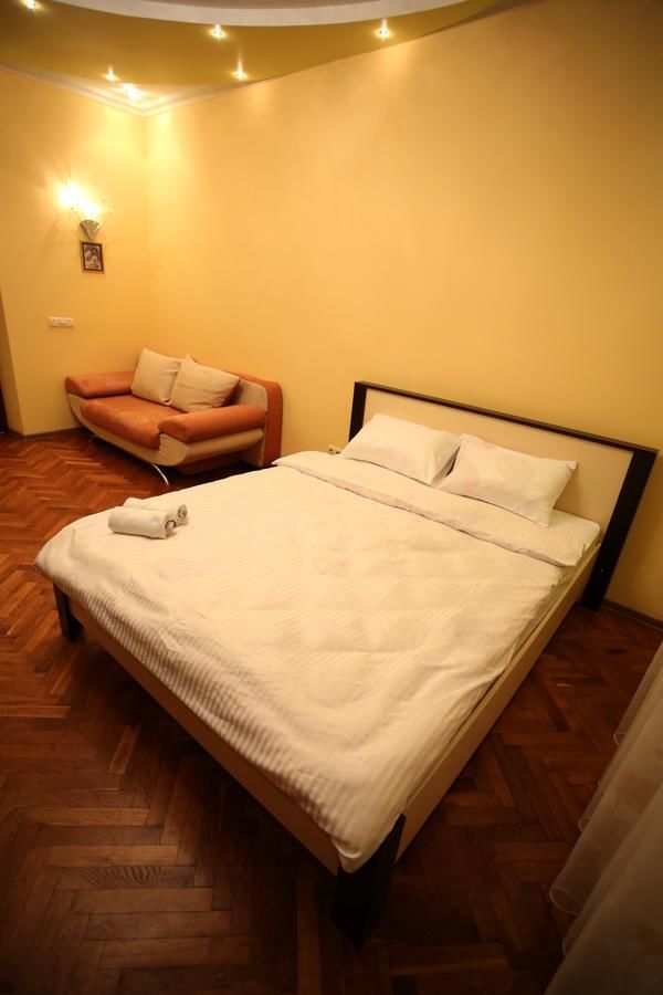 Апартаменты ROMANTIC Apartments - TWO BEDROOMS Львов-18