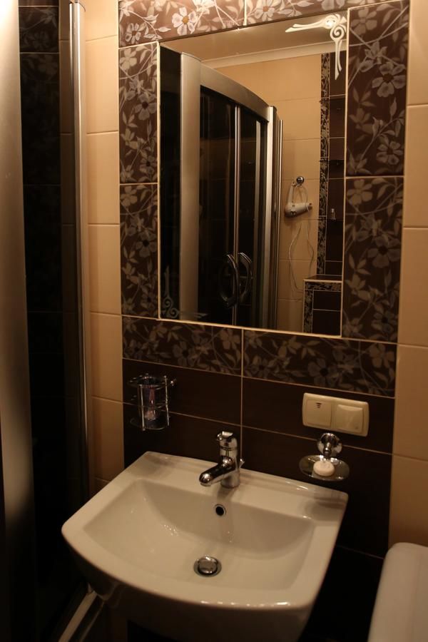 Апартаменты ROMANTIC Apartments - TWO BEDROOMS Львов-19