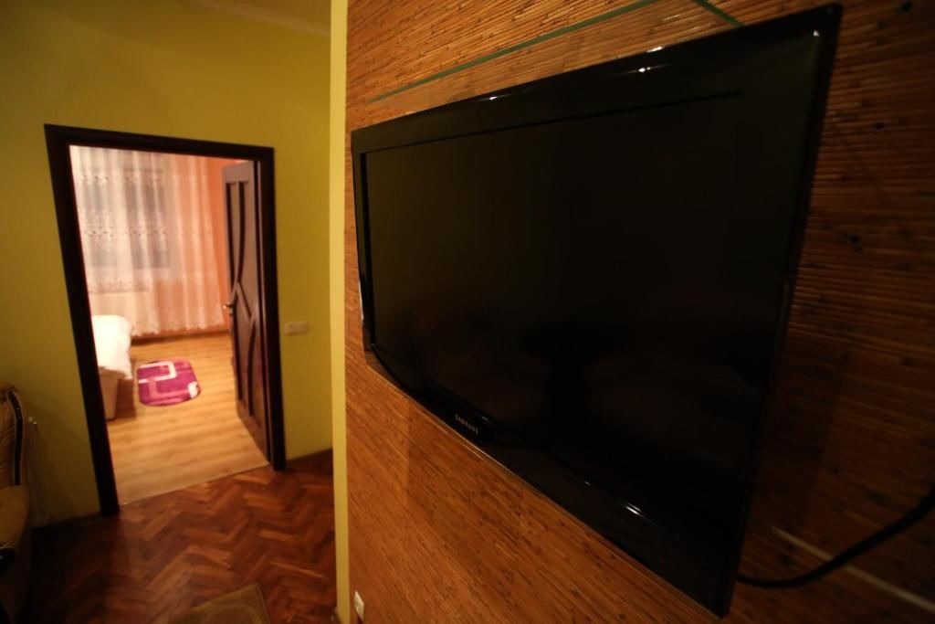 Апартаменты ROMANTIC Apartments - TWO BEDROOMS Львов-38