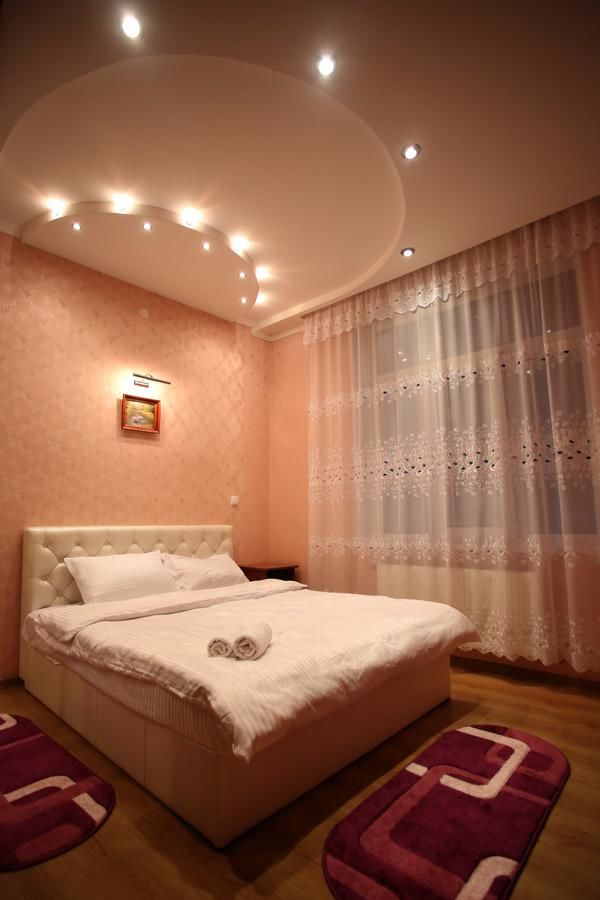 Апартаменты ROMANTIC Apartments - TWO BEDROOMS Львов